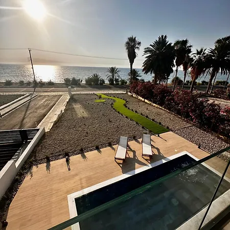 Santa Barbara Seafront W Jacuzzi Pool וילה *