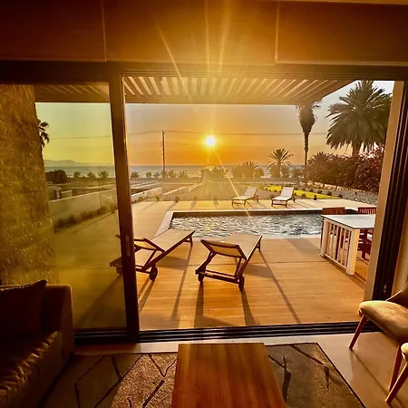 וילה Santa Barbara Seafront W Jacuzzi Pool *